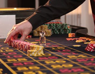 Landbaserede casinoer vs. online casinoer