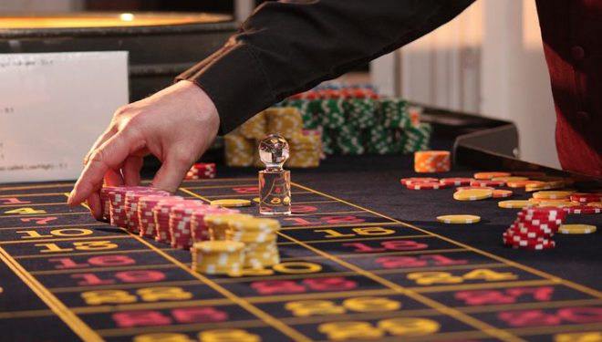 Landbaserede casinoer vs. online casinoer